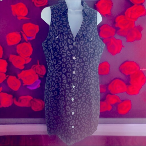 GUESS Fitted Shirt Dress Dark Gray Animal Print, Sz L - Picture 1 of 5